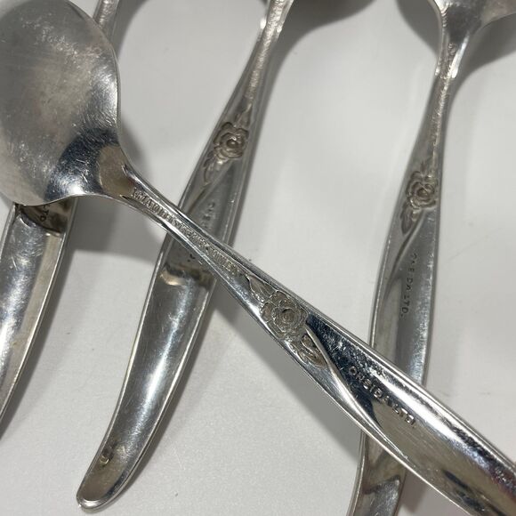Lot of 4 Oneida Wm A Rogers Premier La Rose Stainless Teaspoon 6” Vtg - Picture 6 of 6